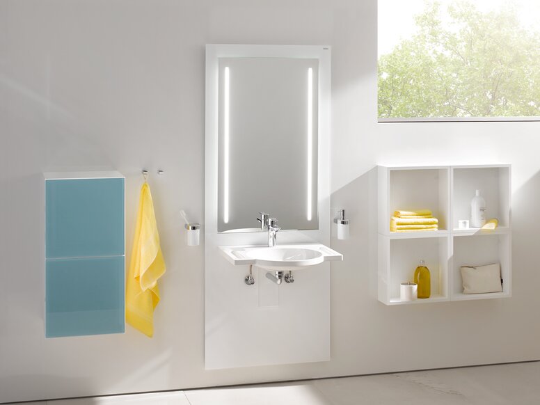 HEWI Home in S50 and M40 Height-adjustable washbasin