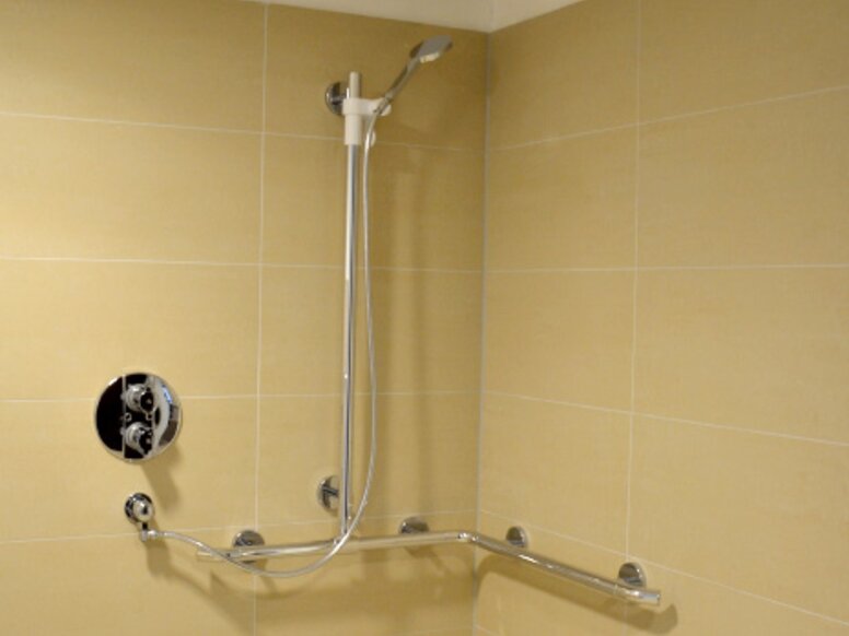 Philosophenweg in Wetzlar Philosophenweg in Wetzlar, shower handrail