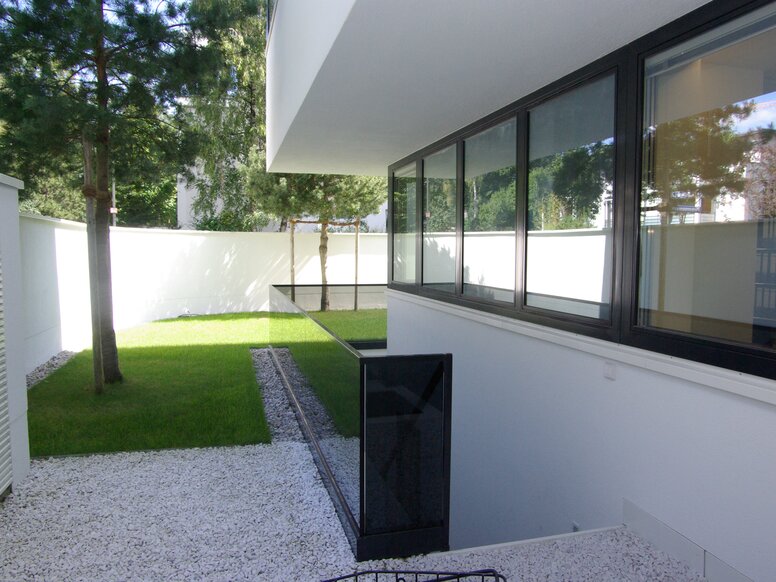 Willa miejska w Monachium Willa miejska w Monachium z zewnątrz