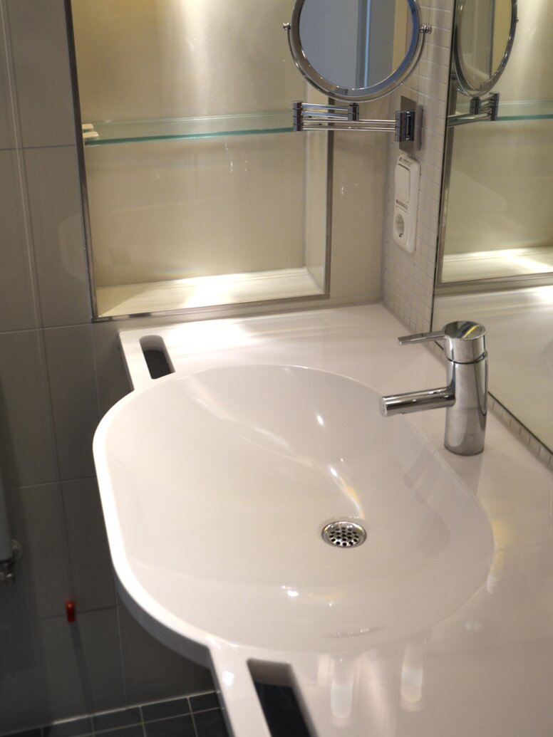 St Antonius Hospital in Cologne Washbasin in St Antonius Hospital